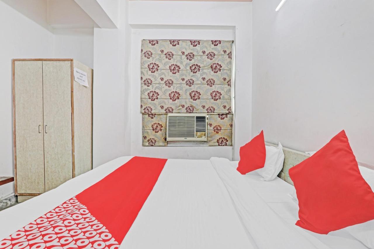 Oyo 27695 Hotel Relation Kanpur Exterior photo