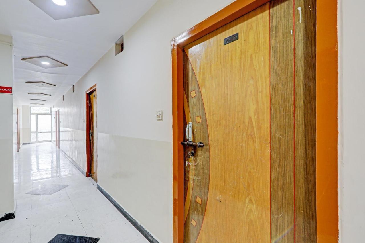 Oyo 27695 Hotel Relation Kanpur Exterior photo