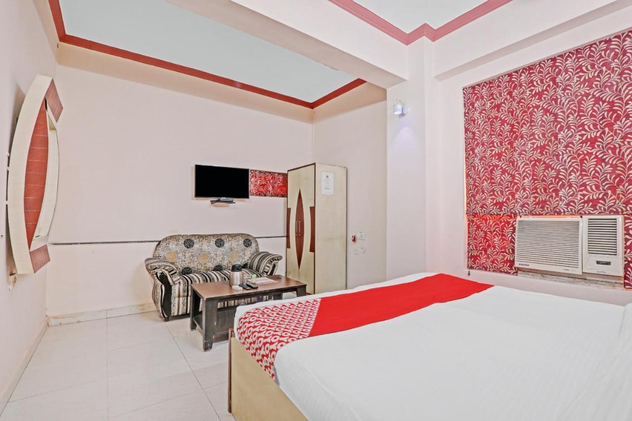 Oyo 27695 Hotel Relation Kanpur Exterior photo